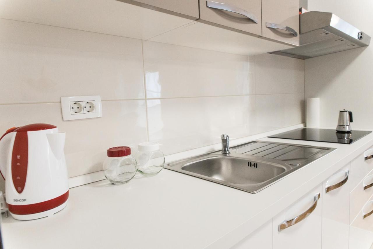 Apartment Zara - Luxury Apartment With Private Pool ภายนอก รูปภาพ